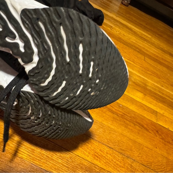 Black and Gray Athletic Shoes - Picture 3 of 5